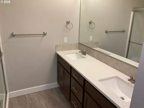 Bath - 690 E 1st Ave, Estacada, OR 97023 photo 1 of 2