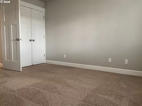 Bedroom - 690 E 1st Ave, Estacada, OR 97023 photo 4 of 4
