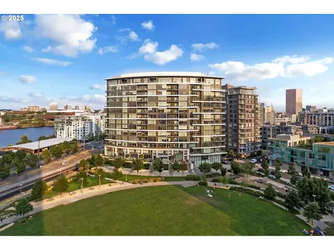 949 NW Overton St #810, Portland, OR 97209