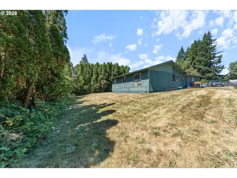 Exterior - 38938 Long Cir, Sandy, OR 97055 photo 9 of 9