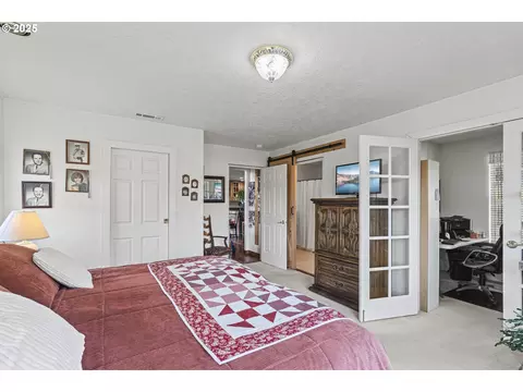 889 H Ave, Powers, OR 97466 photo 8