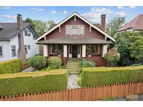 936 SE Sellwood Blvd, Portland, OR 97202
