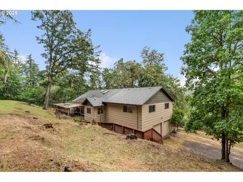 85227 Peaceful Valley Rd, Eugene, OR 97405