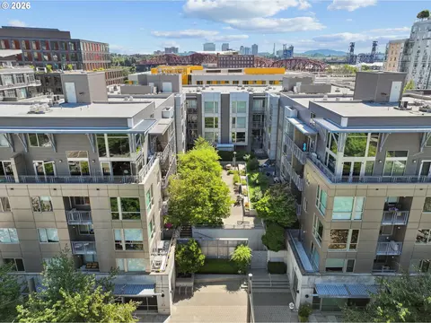 1125 NW 9th Ave #306, Portland, OR 97209