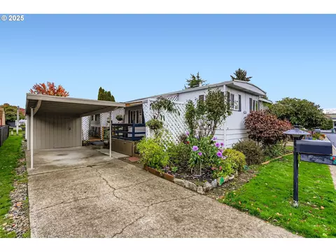2681 SE River Rd, Hillsboro, OR 97123