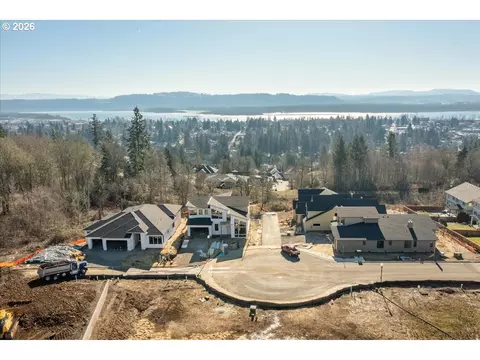 743 N V St, Washougal, WA 98671