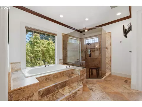Bath - 3841 SE Deer Creek Way, Gresham, OR 97080 photo 5 of 5