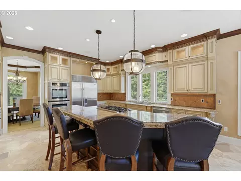 Kitchen - 3841 SE Deer Creek Way, Gresham, OR 97080 photo 7 of 7