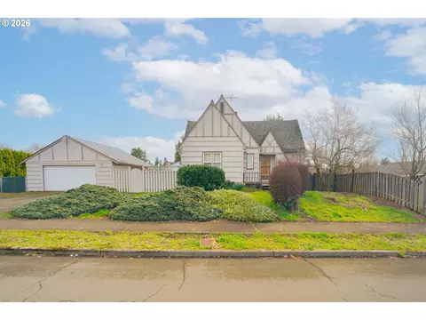 10505 NW 26th Ave, Vancouver, WA 98685