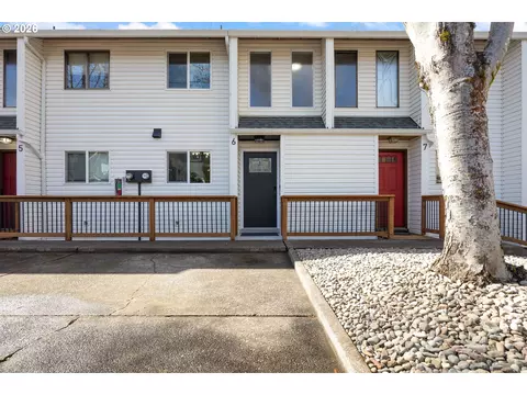 4921 SW 59th Ave #6, Portland, OR 97221