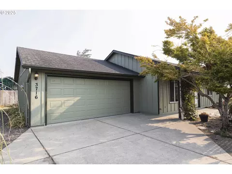 3716 E St, Springfield, OR 97478