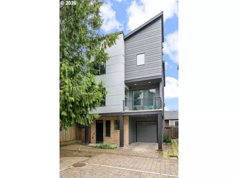 10415 SW 46th Pl, Portland, OR 97219