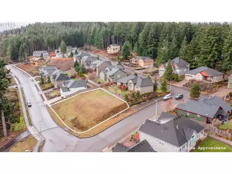 923 Park St, Sweet Home, OR 97386