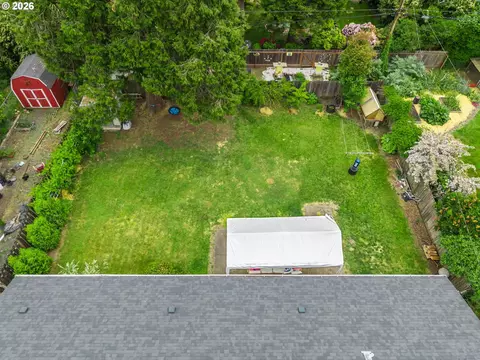 View/Area - 807 Vincent St, Eugene, OR 97401 photo 2 of 2