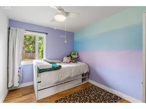 Bedroom - 807 Vincent St, Eugene, OR 97401 photo 2 of 2