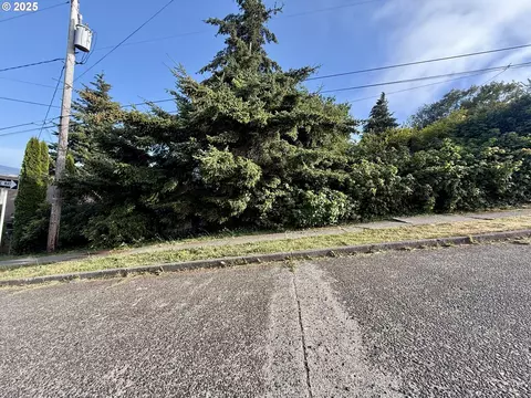 00 Exchange, North Bend, OR 97459