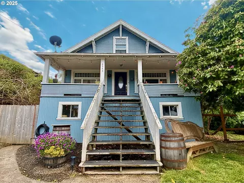 4543 Cedar St, Astoria, OR 97103
