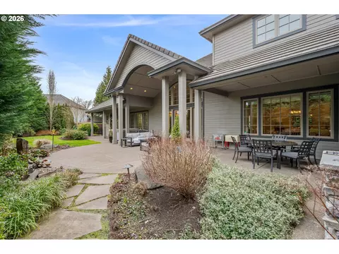 Exterior - 3689 Marcella Dr, Eugene, OR 97408 photo 5 of 10