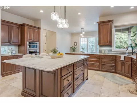 Kitchen - 3689 Marcella Dr, Eugene, OR 97408 photo 2 of 5