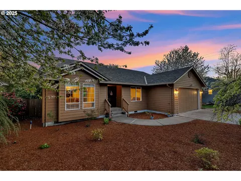 9416 NW 28th Ct, Vancouver, WA 98665