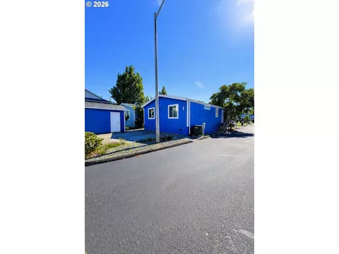 7842 SE Lindy St, Portland, OR 97206