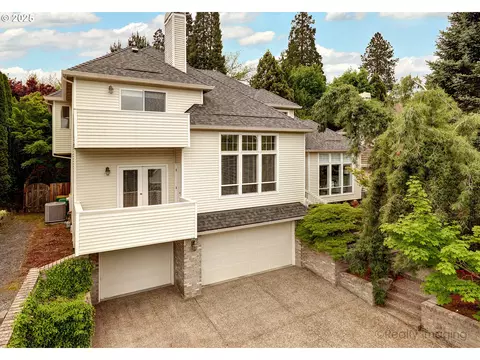 6770 SW Amber Ln, Portland, OR 97225