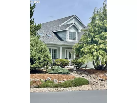 61 Spyglass Ln, Florence, OR 97439