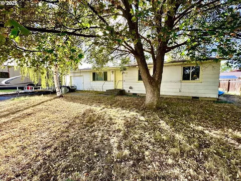 3055 Grove St, Baker City, OR 97814