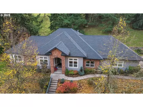 3085 Summit Sky Blvd, Eugene, OR 97405