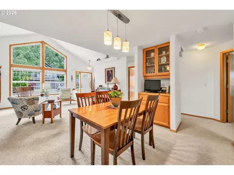 3959 Eddystone Pl, Eugene, OR 97404 photo 9