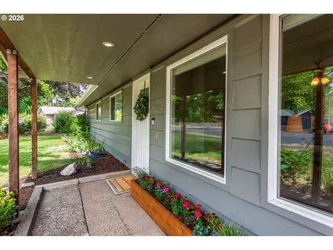 Exterior - 3499 Western Dr, Eugene, OR 97401 photo 4 of 10