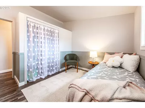 Bedroom - 3499 Western Dr, Eugene, OR 97401 photo 2 of 6