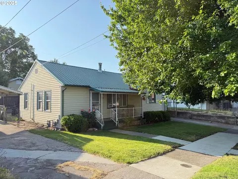 104 NW 12th St, Pendleton, OR 97801