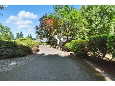 4514 NE 135th St, Vancouver, WA 98686