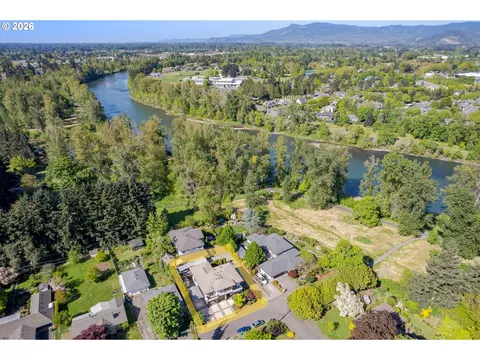 129 Arbor Dr, Eugene, OR 97404