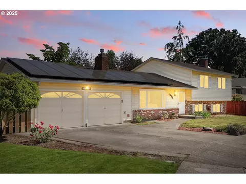18735 NE Wasco Ct, Portland, OR 97230