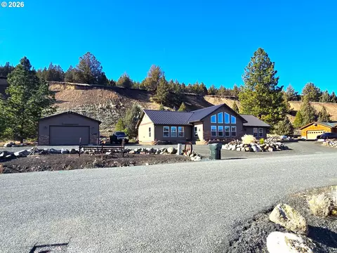 217 Elkview Dr, Canyon City, OR 97820