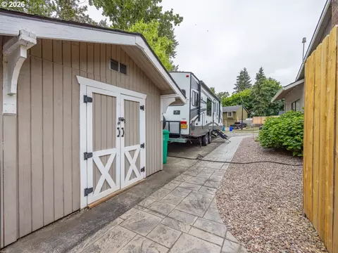 Exterior - 2331 SW 27th Dr, Gresham, OR 97080 photo 1 of 7