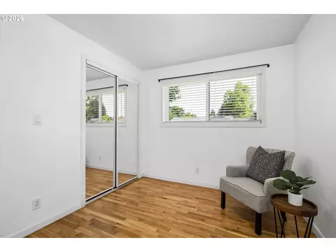Bedroom - 3820 Kendra St, Eugene, OR 97404 photo 5 of 5