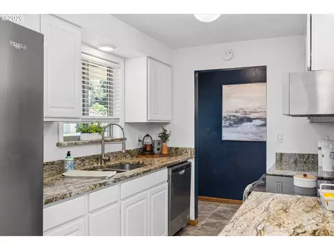 Kitchen - 3820 Kendra St, Eugene, OR 97404 photo 1 of 2