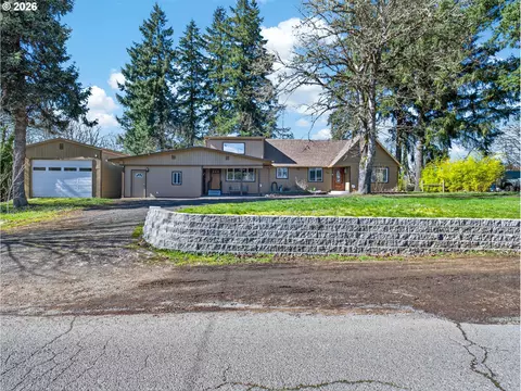 1006 Mountain View Rd, Sweet Home, OR 97386