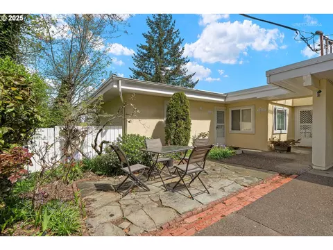 3020 SW 12th Ave, Portland, OR 97239