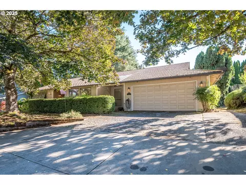 211 NE 117th St, Vancouver, WA 98685