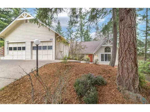 822 Brookside Dr, Eugene, OR 97405