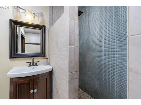 Bath - 370 SW 4th St, Gresham, OR 97080 photo 2 of 2