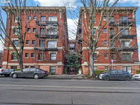 1829 NW Lovejoy St #312, Portland, OR 97209