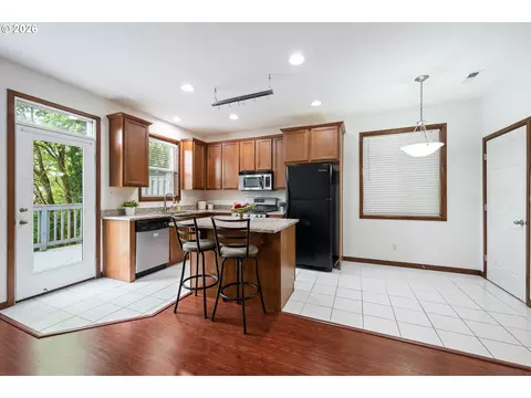 Kitchen - 810 E 9th St, Newberg, OR 97132 photo 1 of 3