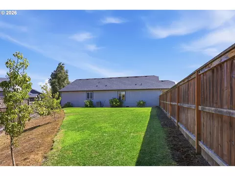 Exterior - 5775 Donohoe Ave, Eugene, OR 97402 photo 12 of 13