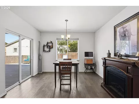 Dining - 5775 Donohoe Ave, Eugene, OR 97402 photo 1 of 1