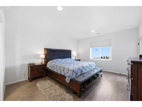 Bedroom - 5775 Donohoe Ave, Eugene, OR 97402 photo 1 of 5